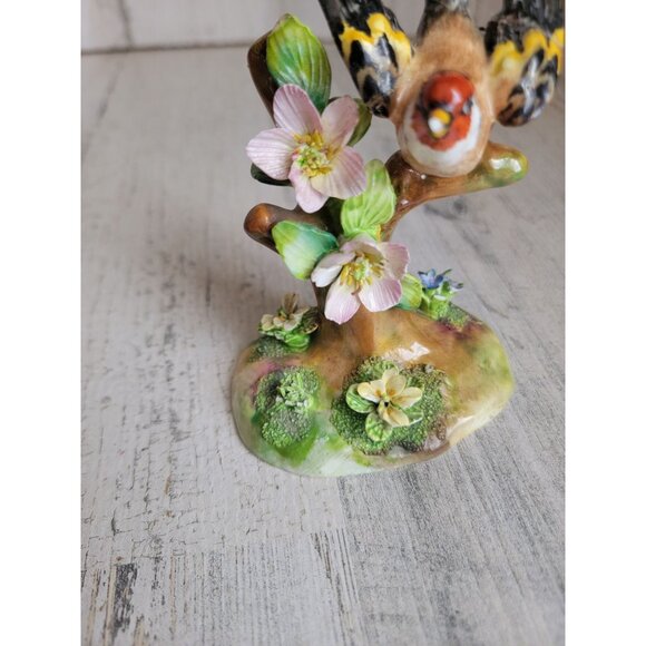 Staffordshire Goldfinch AS IS bone china figure - Picture 9 of 10